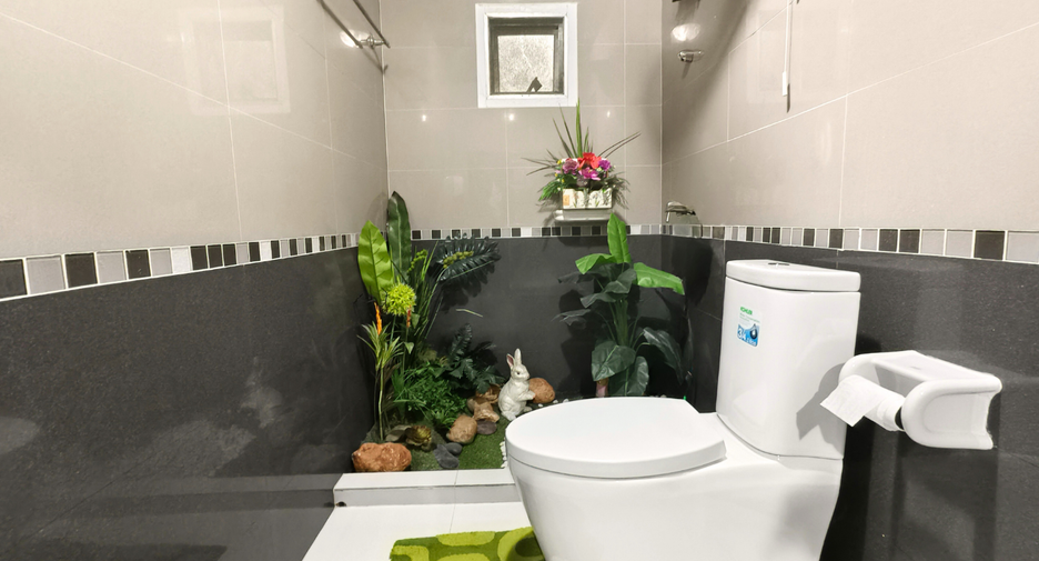 Haus zum Kauf mit 3 Zimmer in Min Buri, Bangkok