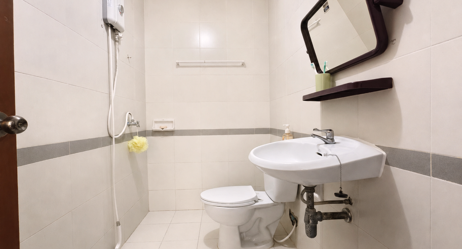Haus zum Kauf mit 3 Zimmer in Min Buri, Bangkok