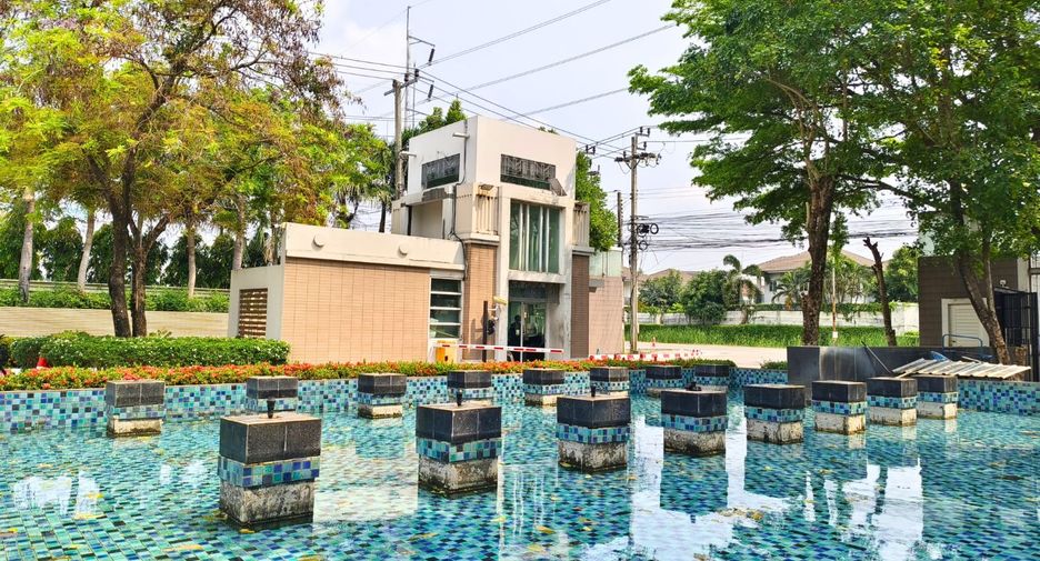For rent and for sale 3 bedrooms house in Lat Krabang, Bangkok