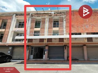 For sale 3 bedrooms retail Space in Mueang Rayong, Rayong
