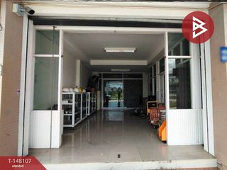 For sale 3 bedrooms retail Space in Mueang Rayong, Rayong