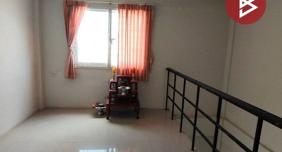 For sale 3 bedrooms retail Space in Mueang Rayong, Rayong