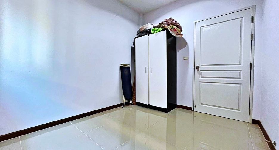 ขาย 6 ห้องนอน ทาวน์เฮ้าส์ ใน ธัญบุรี, ปทุมธานี