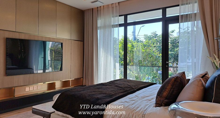 For sale 4 bedrooms house in Bang Phli, Samut Prakan