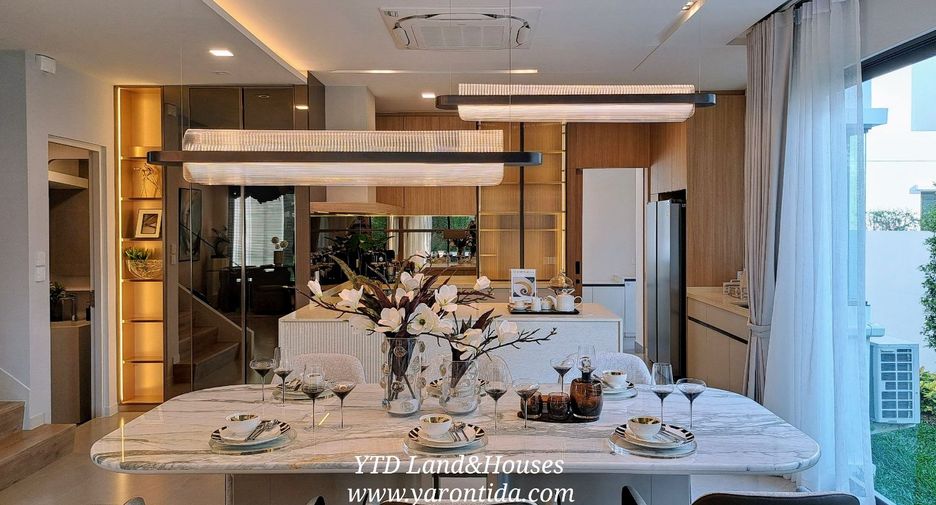 For sale 4 bedrooms house in Bang Phli, Samut Prakan