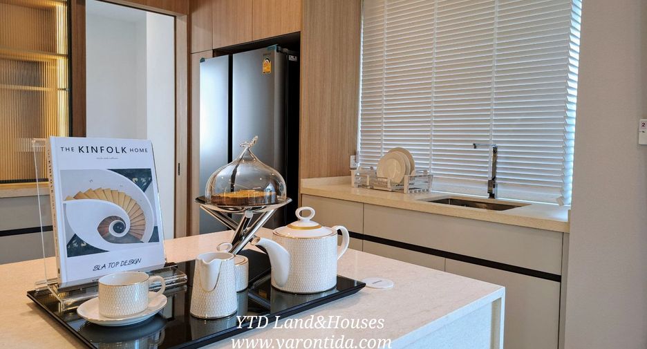 For sale 4 bedrooms house in Bang Phli, Samut Prakan