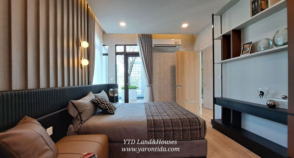 For sale 4 bedrooms house in Bang Phli, Samut Prakan