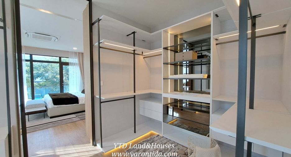 For sale 4 bedrooms house in Bang Phli, Samut Prakan