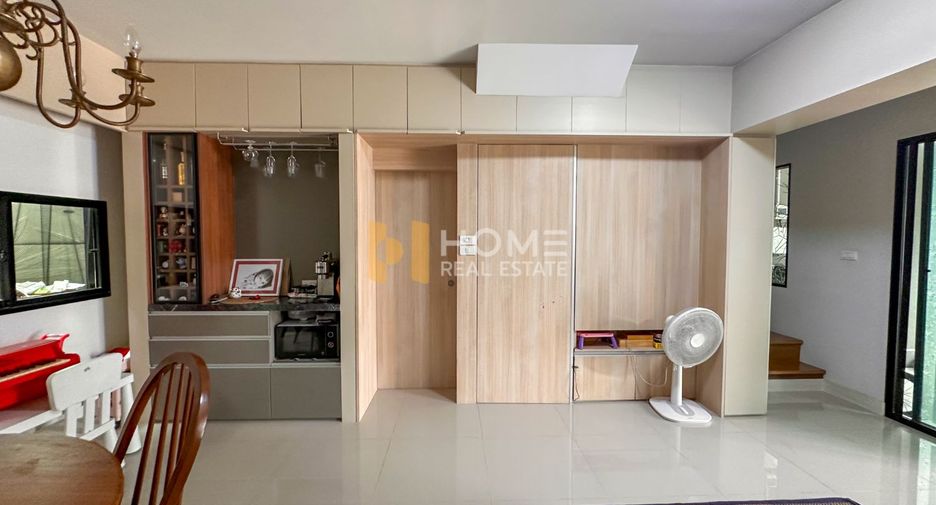 Reihenhaus zum Kauf mit 3 Zimmer in Bang Kruai, Nonthaburi
