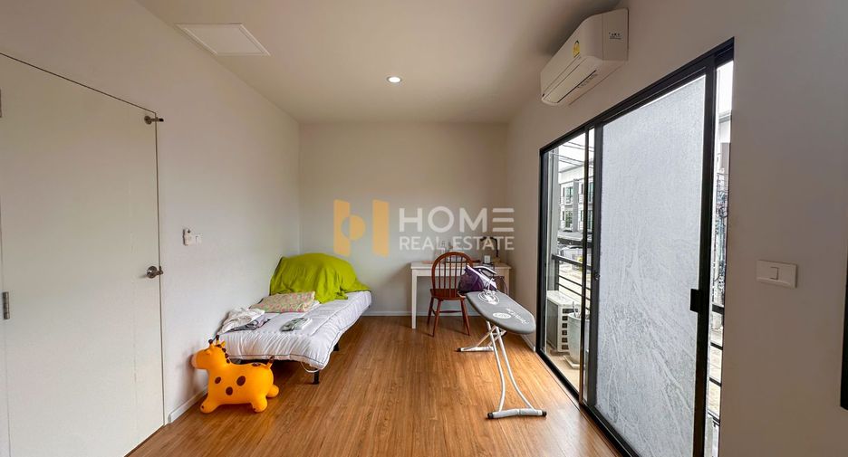 Reihenhaus zum Kauf mit 3 Zimmer in Bang Kruai, Nonthaburi