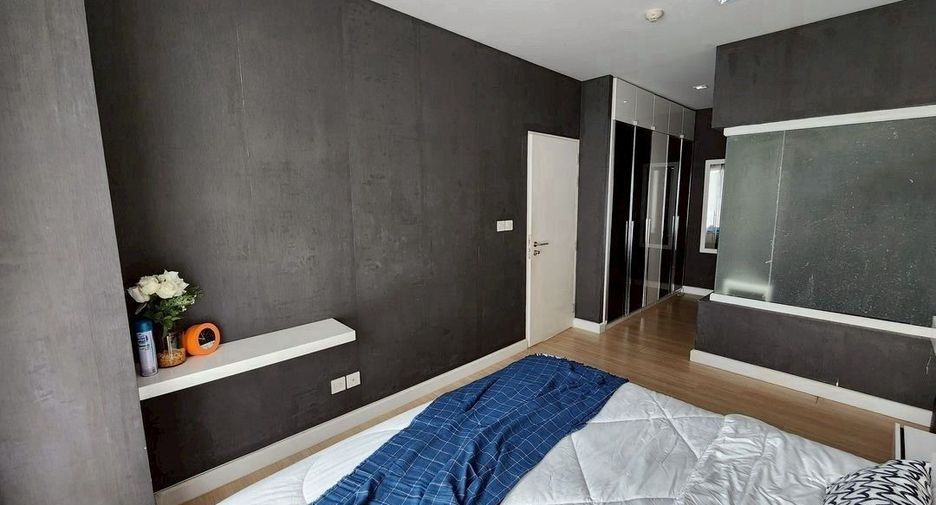 For sale 1 Beds condo in Sathon, Bangkok