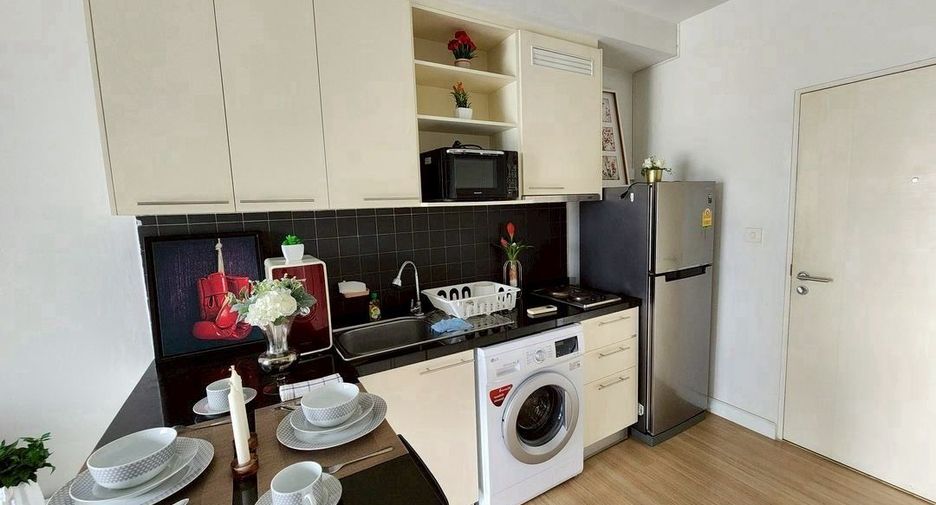 For sale 1 Beds condo in Sathon, Bangkok