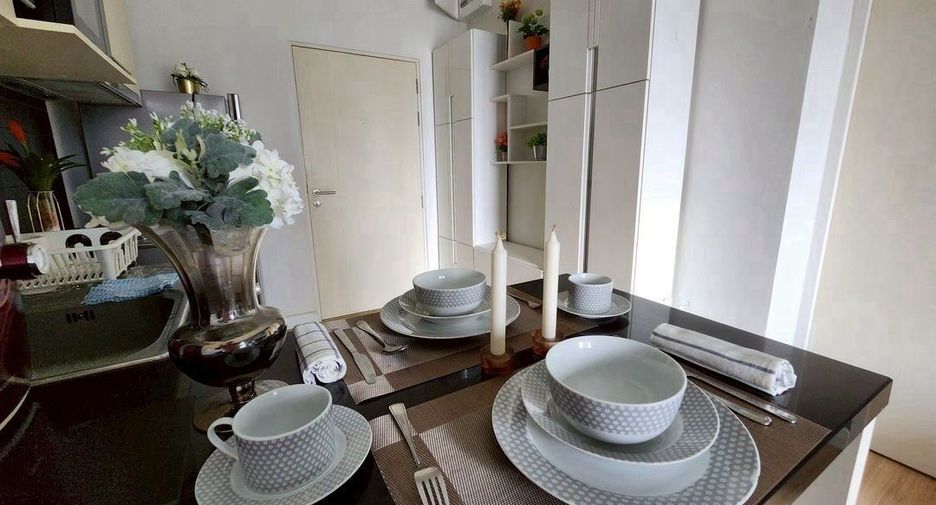 For sale 1 Beds condo in Sathon, Bangkok