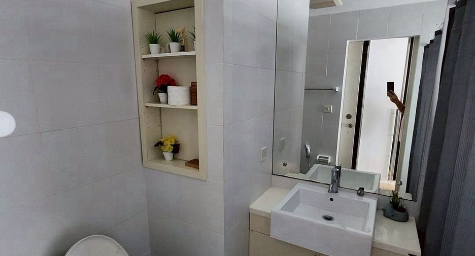 For sale 1 Beds condo in Sathon, Bangkok