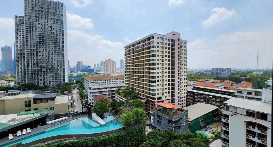 For sale 1 Beds condo in Sathon, Bangkok