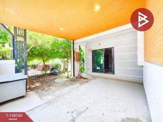 Casa adosada en venta de 2 habitaciones en Bang Sao Thong, Samut Prakan