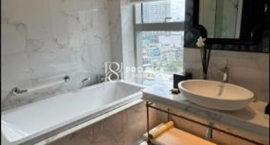 For rent 2 ベッドルーム condo in Khlong Toei, Bangkok