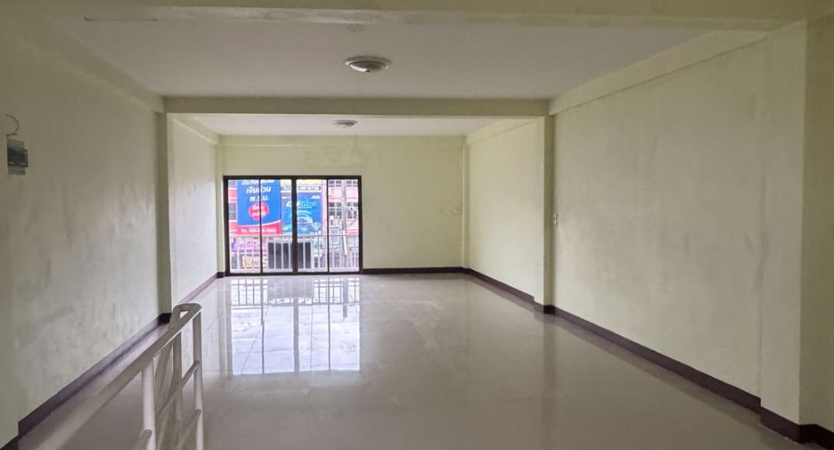 For rent そして for sale retail Space in Mueang Nakhon Nayok, Nakhon Nayok