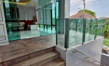 Büro zum Kauf in Pak Kret, Nonthaburi