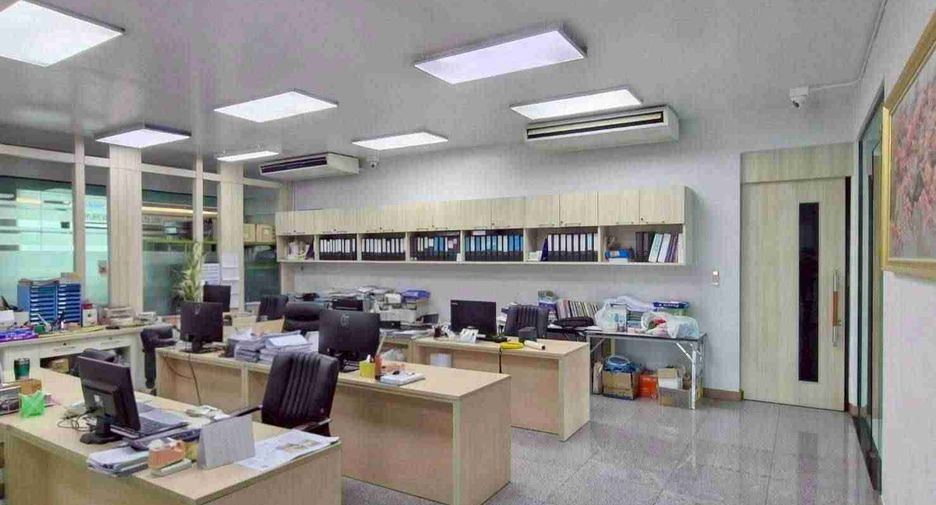 Büro zum Kauf in Pak Kret, Nonthaburi