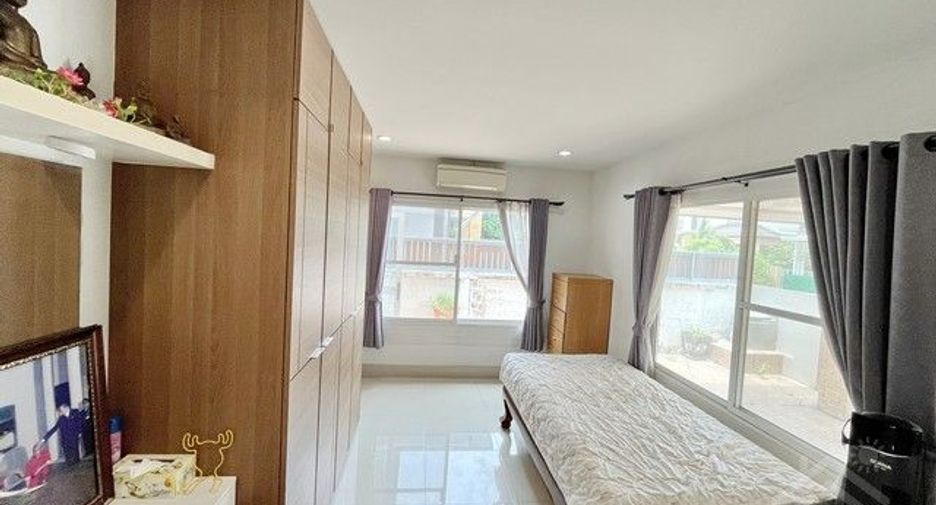 Casa en venta de 4 habitaciones en Khlong Sam Wa, Bangkok