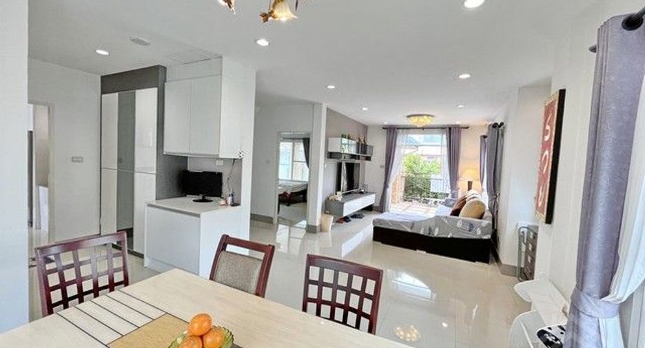 Casa en venta de 4 habitaciones en Khlong Sam Wa, Bangkok