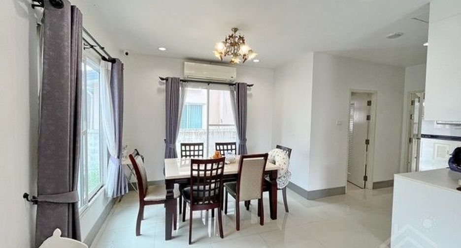 Casa en venta de 4 habitaciones en Khlong Sam Wa, Bangkok