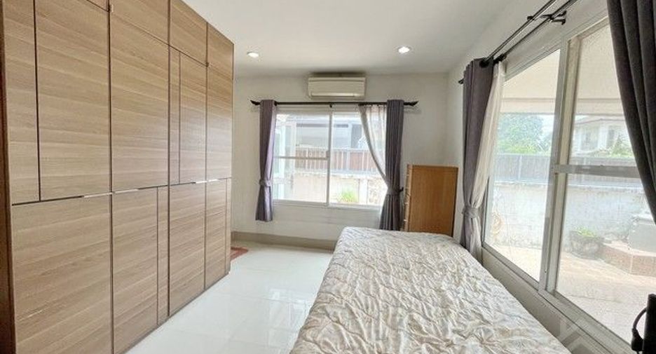 Casa en venta de 4 habitaciones en Khlong Sam Wa, Bangkok
