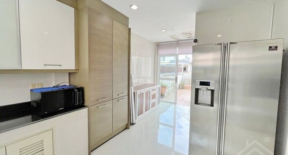 Casa en venta de 4 habitaciones en Khlong Sam Wa, Bangkok