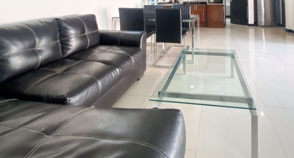 For sale 3 bedrooms villa in Bang Lamung, Chonburi