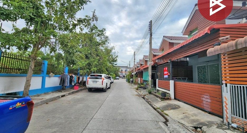 À vendre 2 chambres maison à Ban Bueng, Chonburi