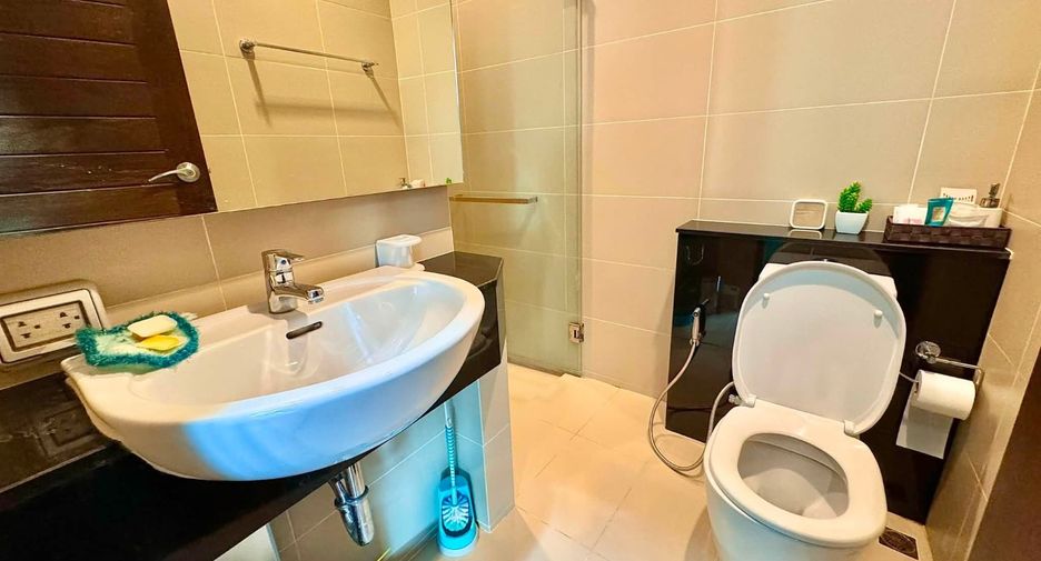 For rent 2 bedrooms condo in Mueang Chiang Mai, Chiang Mai