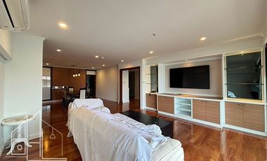 For rent 3 bedrooms condo in Khlong Toei, Bangkok
