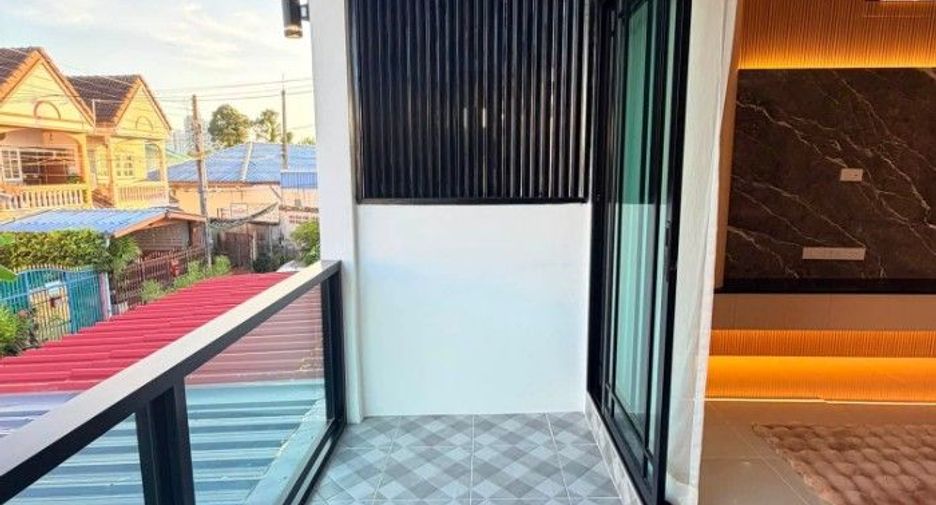 Casa adosada en venta de 3 habitaciones en Jomtien, Pattaya