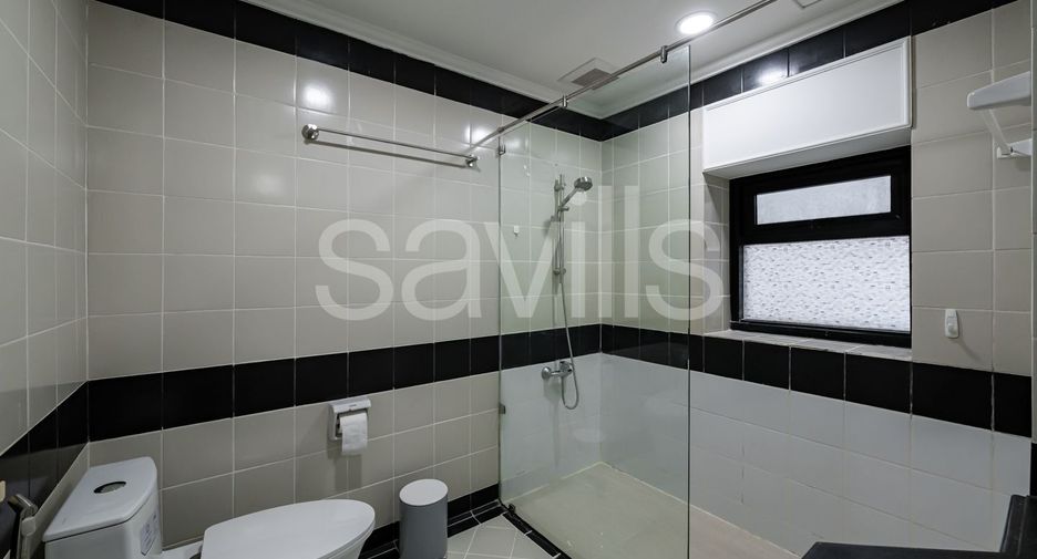 For rent 2 bedrooms condo in Sathon, Bangkok