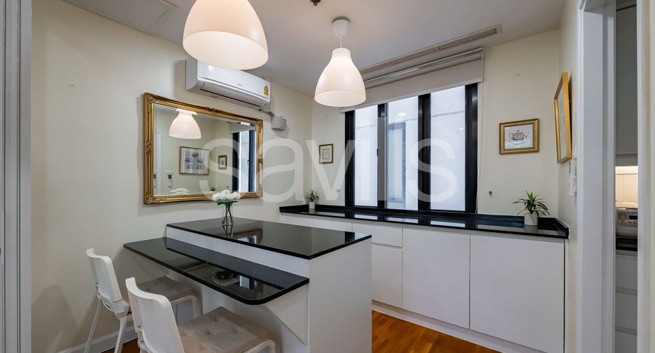 For rent 2 bedrooms condo in Sathon, Bangkok
