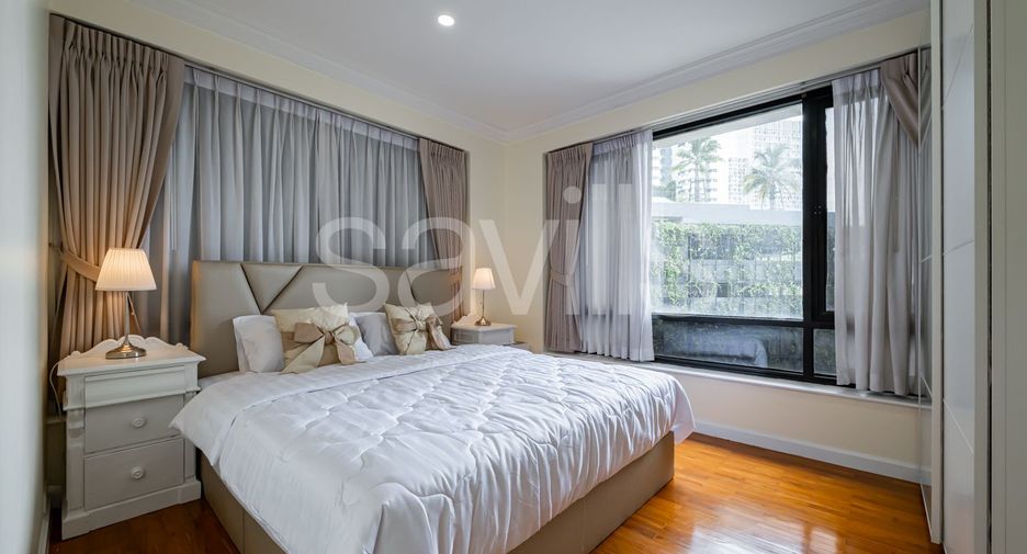 For rent 2 bedrooms condo in Sathon, Bangkok