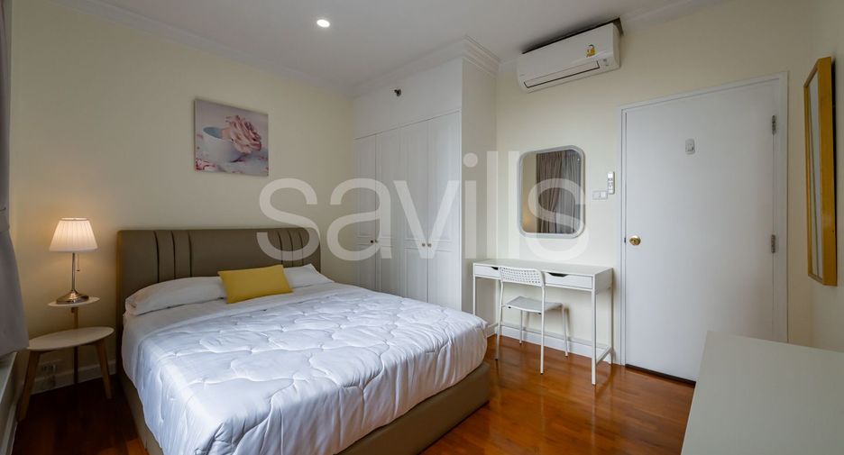For rent 2 bedrooms condo in Sathon, Bangkok