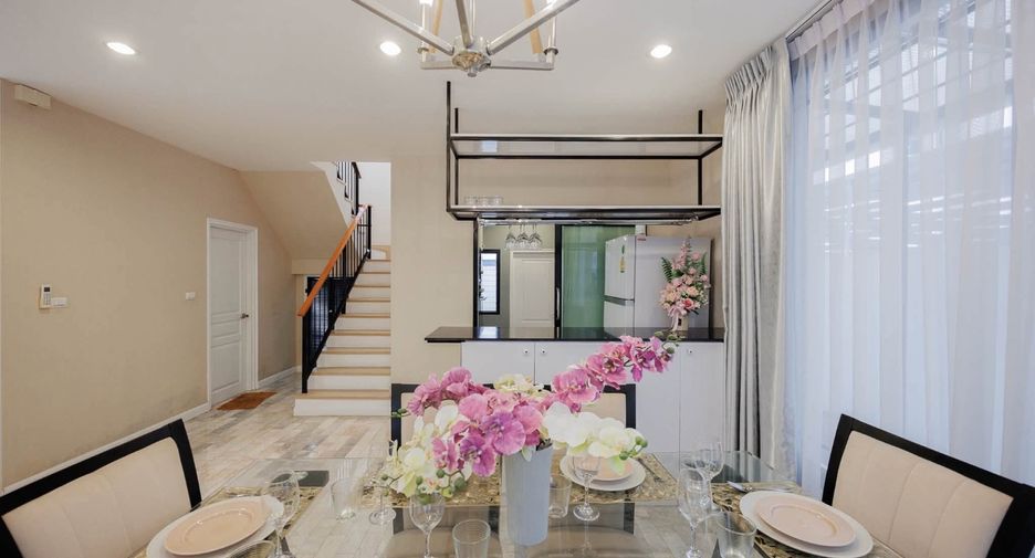 For rent 3 bedrooms house in Mueang Chiang Mai, Chiang Mai