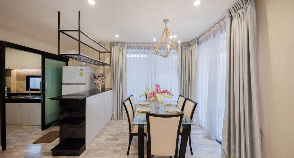 For rent 3 bedrooms house in Mueang Chiang Mai, Chiang Mai