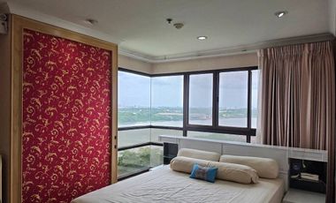 For sale 3 bedrooms condo in Yan Nawa, Bangkok