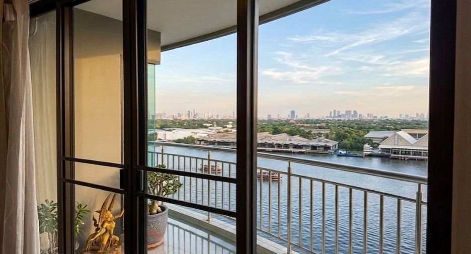 For sale 3 bedrooms condo in Yan Nawa, Bangkok