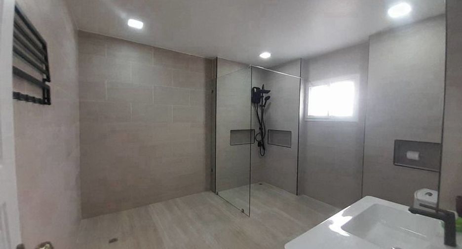 Villa zur Miete mit 4 Zimmer in Bang Lamung, Chonburi