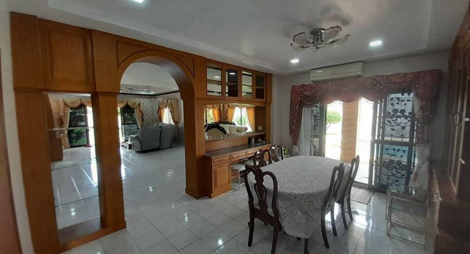 Villa zur Miete mit 4 Zimmer in Bang Lamung, Chonburi