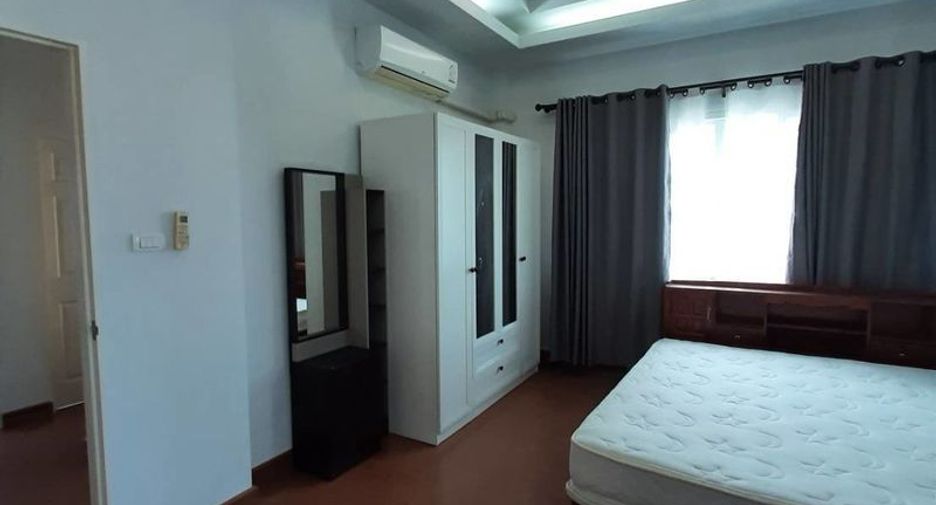 For rent 3 bedrooms house in Mueang Chiang Mai, Chiang Mai