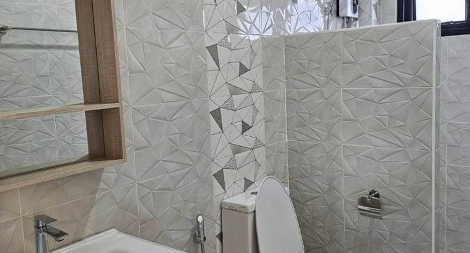 Casa en alquiler de 3 habitaciones en Saraphi, Chiang Mai