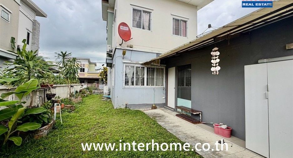 Casa en venta de 4 habitaciones en Nong Chok, Bangkok