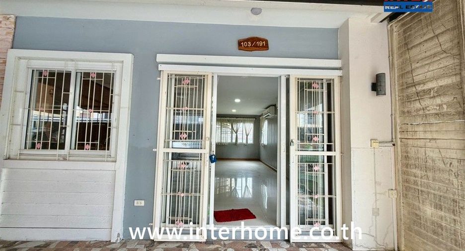 Casa en venta de 4 habitaciones en Nong Chok, Bangkok