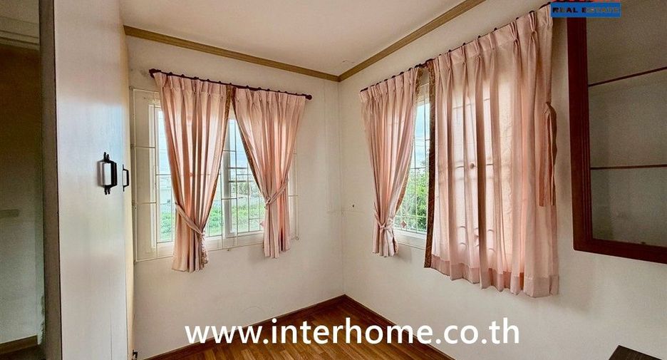 Casa en venta de 4 habitaciones en Nong Chok, Bangkok