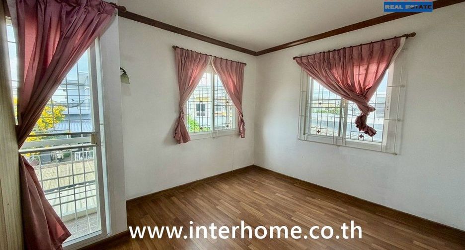 Casa en venta de 4 habitaciones en Nong Chok, Bangkok